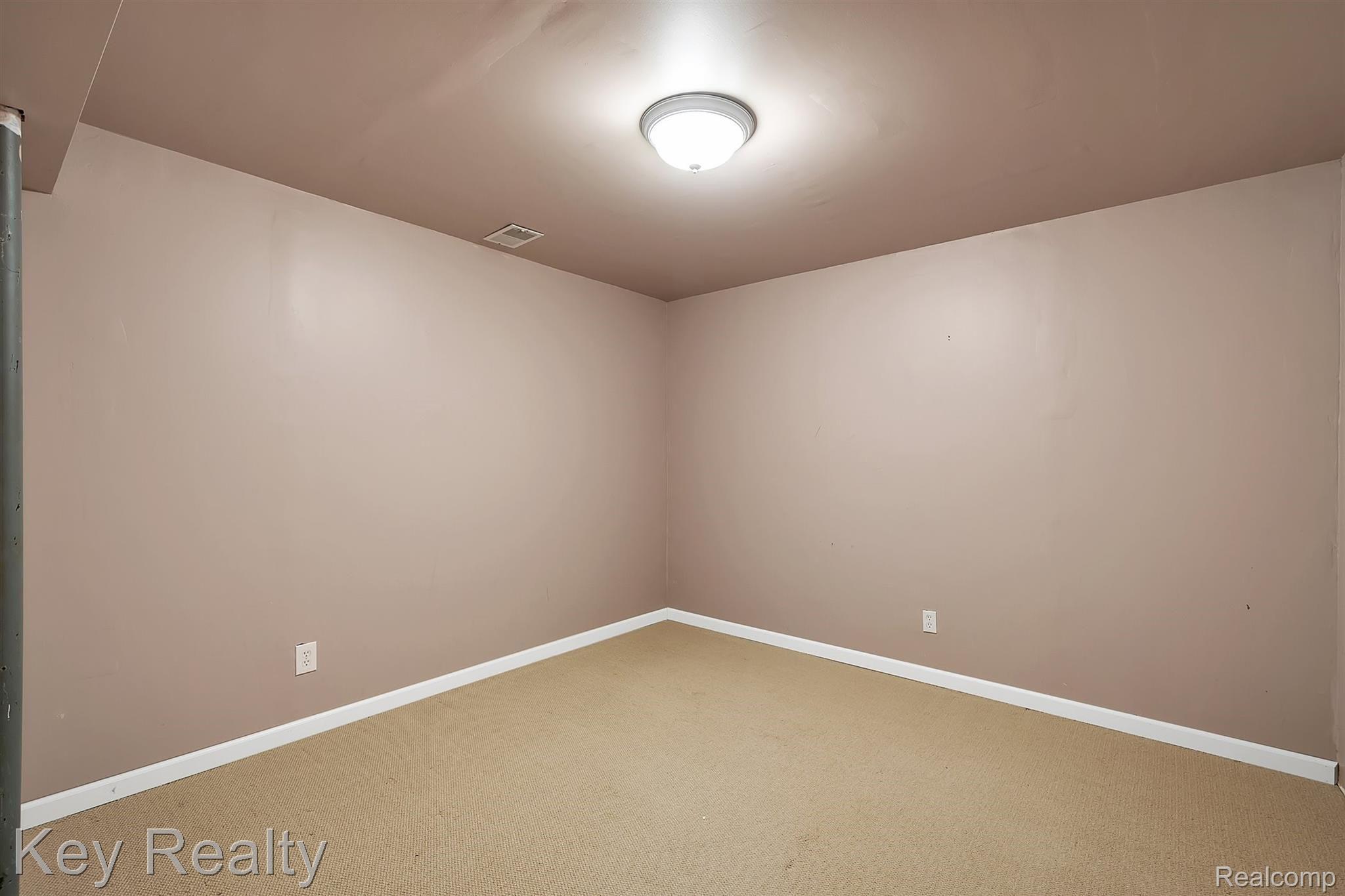 241 East Walnut Street Webberville, MI 48892 - Photo 27 of 41 27-241 E Walnut St-windowstill-real.jpg