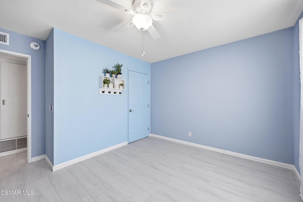 1889 Sequoia Avenue Simi Valley, CA 93063 - Photo 13 of 21