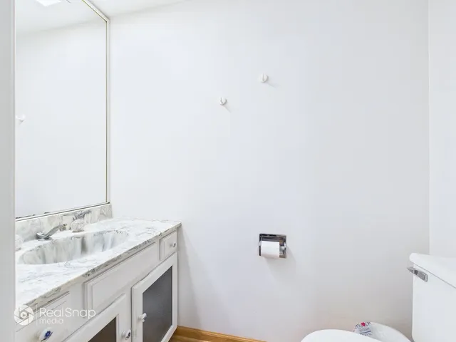 $350,000 | 236 Shadow Bend Drive, Wheeling, IL 60090