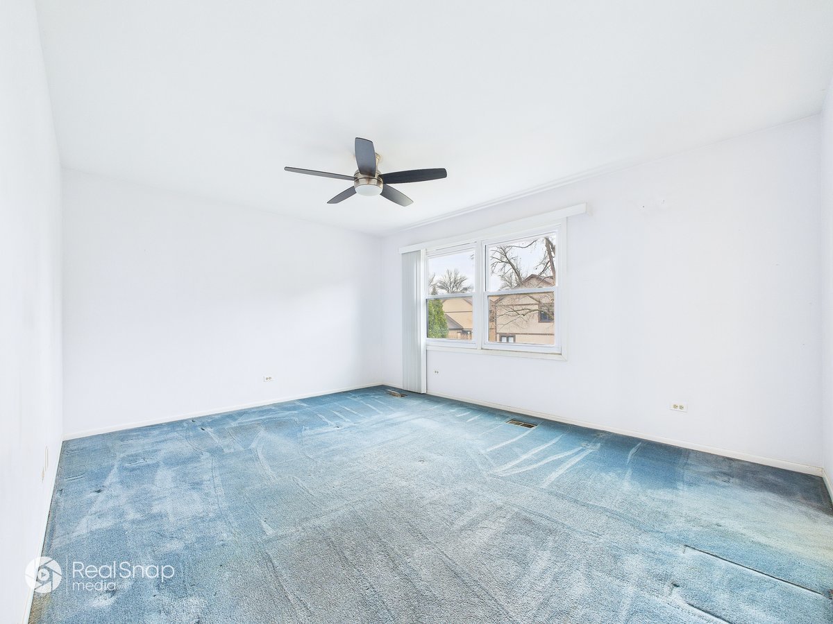 236 Shadow Bend Drive Wheeling, IL 60090 - Photo 20 of 44