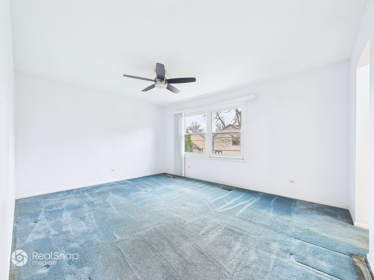 236 Shadow Bend Drive Wheeling, IL 60090 - Photo 21 of 44