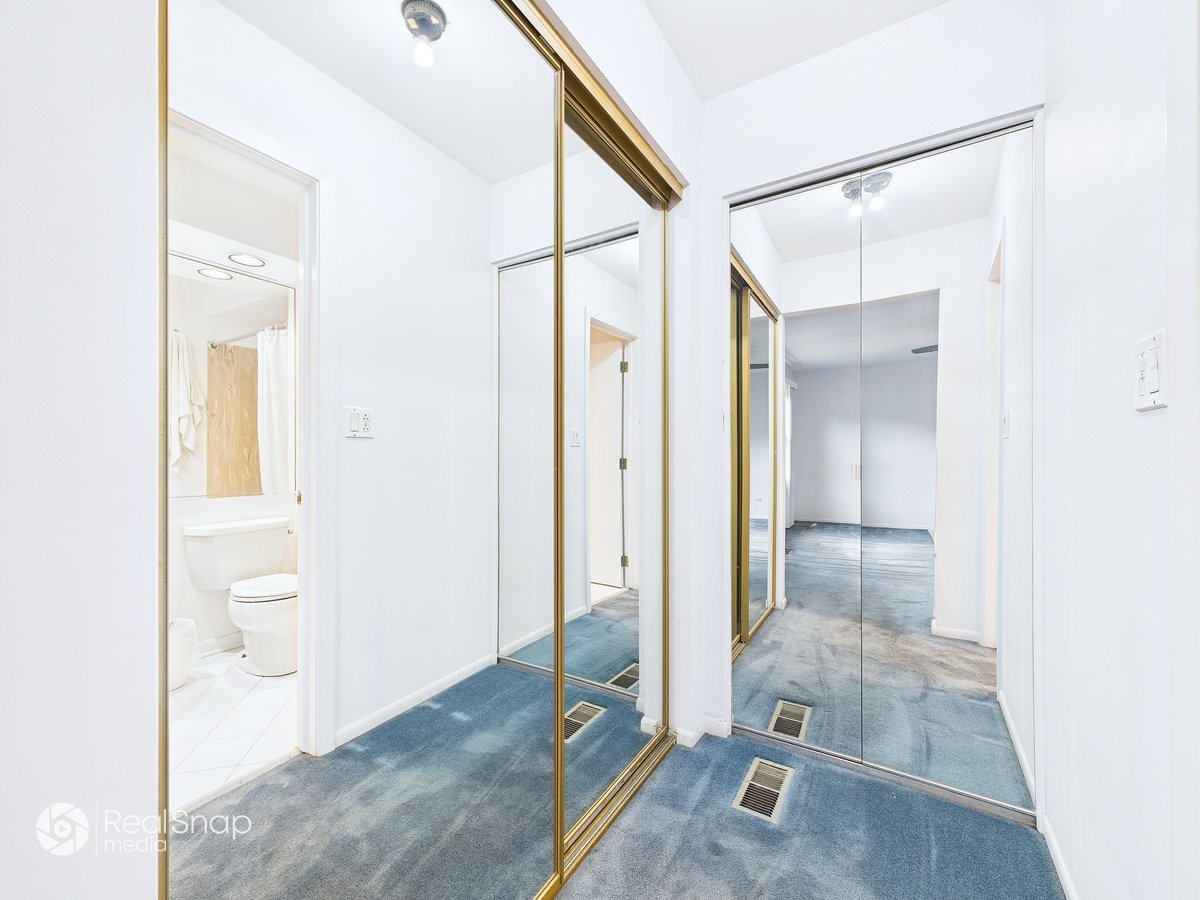 236 Shadow Bend Drive Wheeling, IL 60090 - Photo 22 of 44