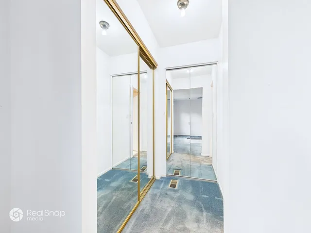 $350,000 | 236 Shadow Bend Drive, Wheeling, IL 60090