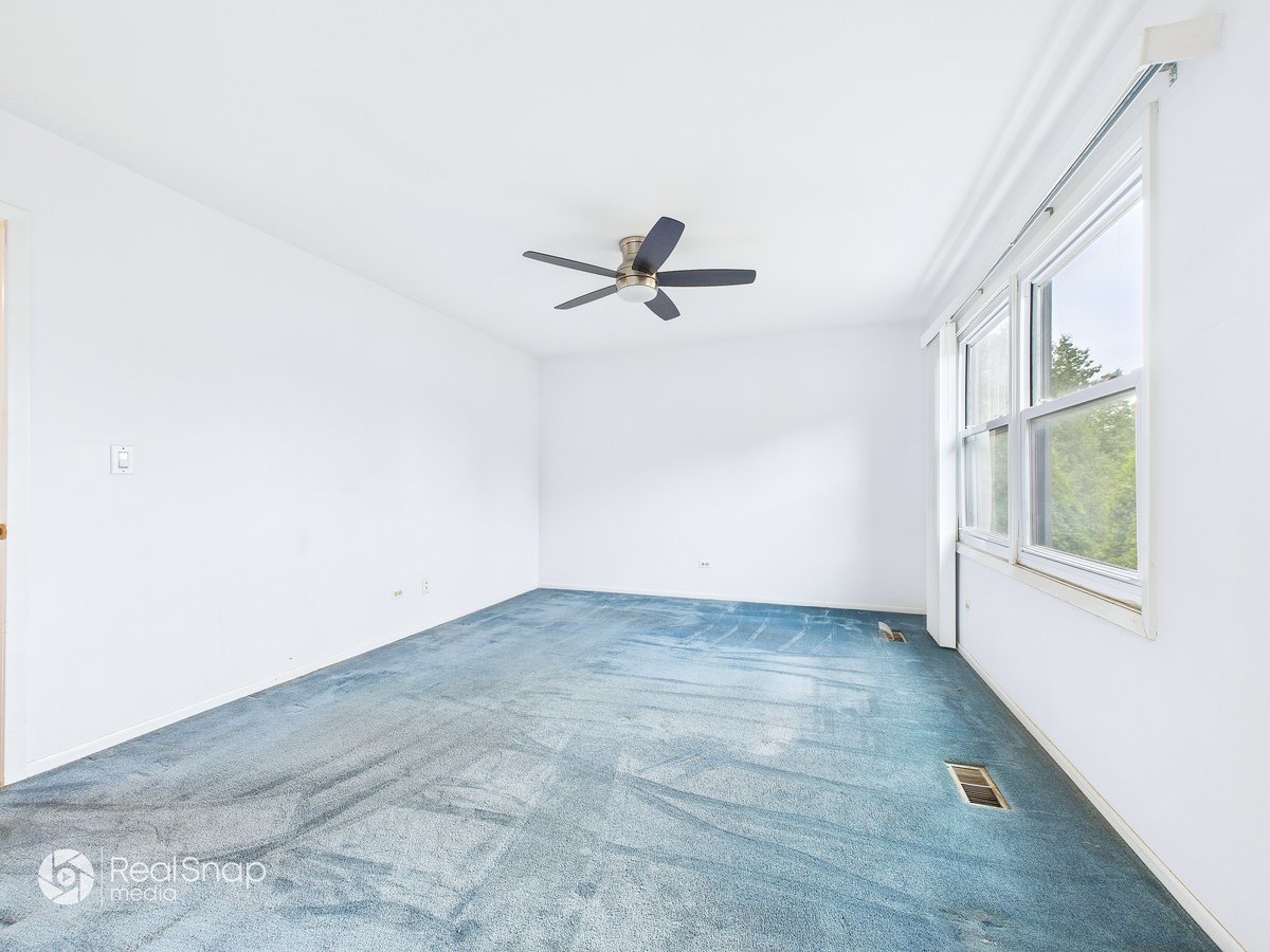 236 Shadow Bend Drive Wheeling, IL 60090 - Photo 26 of 44