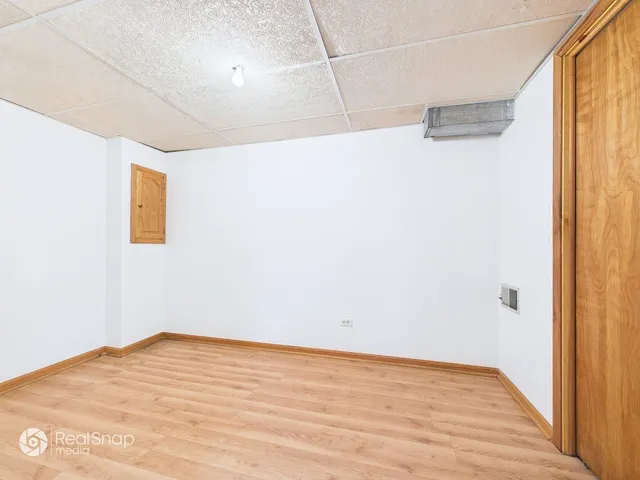 $350,000 | 236 Shadow Bend Drive, Wheeling, IL 60090