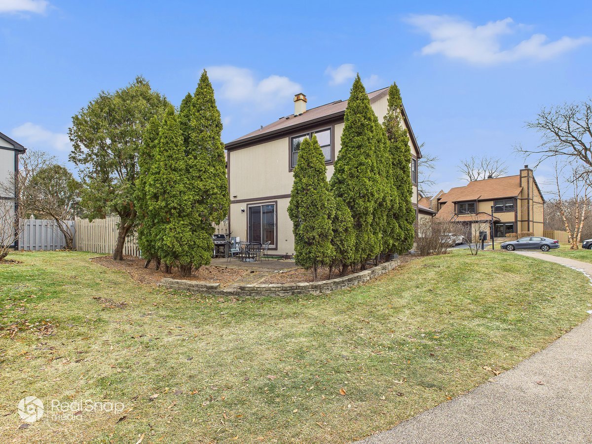 236 Shadow Bend Drive Wheeling, IL 60090 - Photo 33 of 44