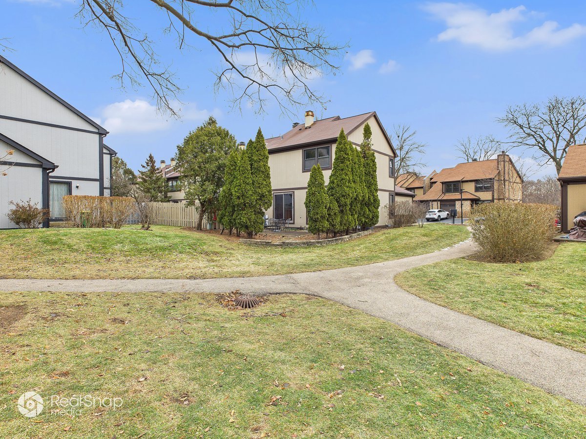 236 Shadow Bend Drive Wheeling, IL 60090 - Photo 34 of 44