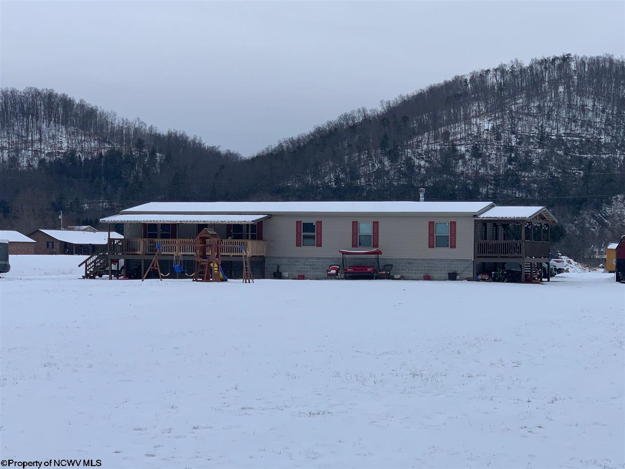 972 River Bend Estate Road Parsons, WV 26287 - Photo 6 of 28 Gallery Image 6