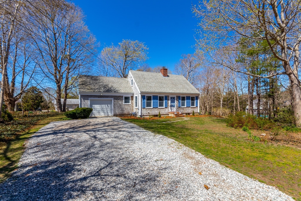 4 Quail Hill Road Bourne, MA 02559 - Photo 2 of 38