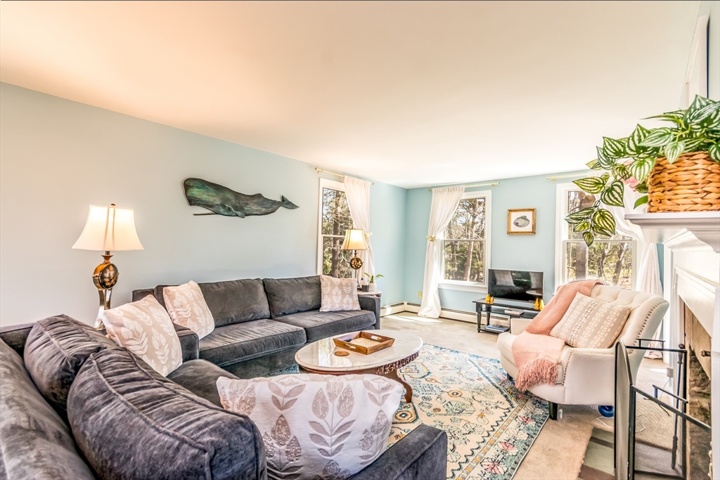4 Quail Hill Road Bourne, MA 02559 - Photo 6 of 38