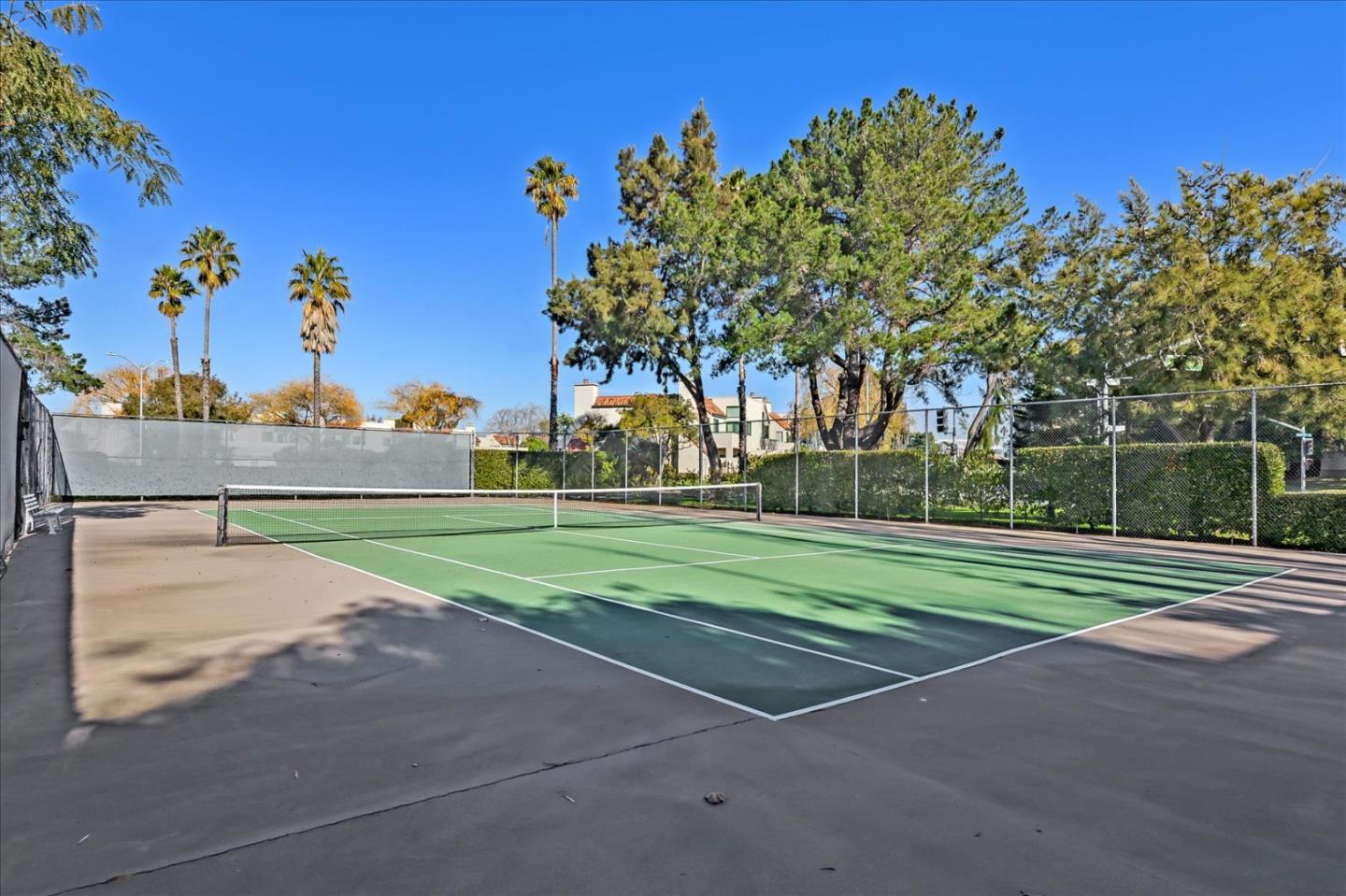 834 Wharfside Road San Mateo, CA 94404 - Photo 33 of 36 a view of a basketball court