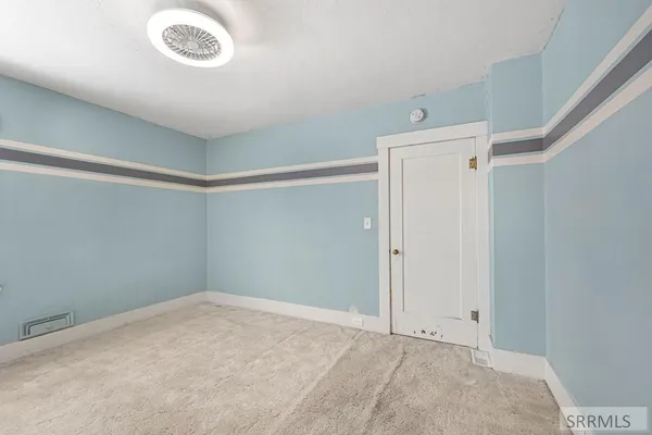 $350,000 | 206 East 3rd North, St. Anthony, ID 83445