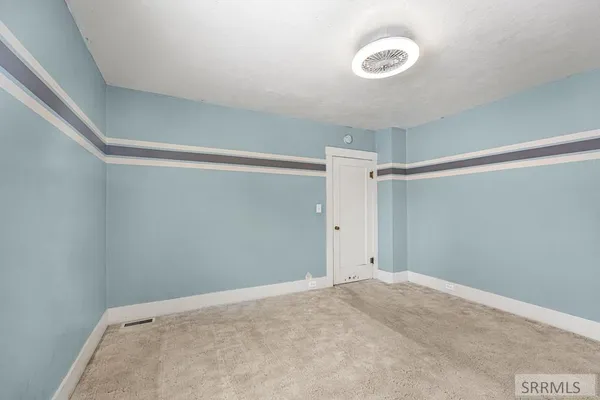 $350,000 | 206 East 3rd North, St. Anthony, ID 83445