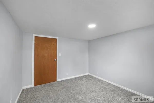 $350,000 | 206 East 3rd North, St. Anthony, ID 83445