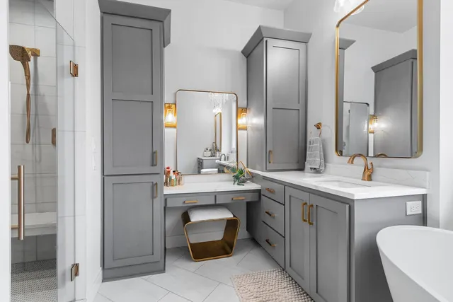 $2,499,900 | 4141 Blackberry Ridge Court, Hobart, WI 54155