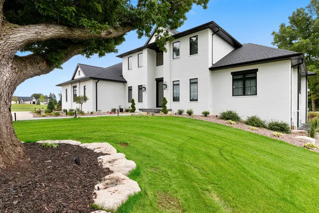 $2,499,900 | 4141 Blackberry Ridge Court, Hobart, WI 54155