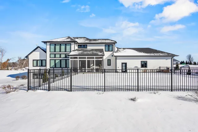 $2,499,900 | 4141 Blackberry Ridge Court, Hobart, WI 54155