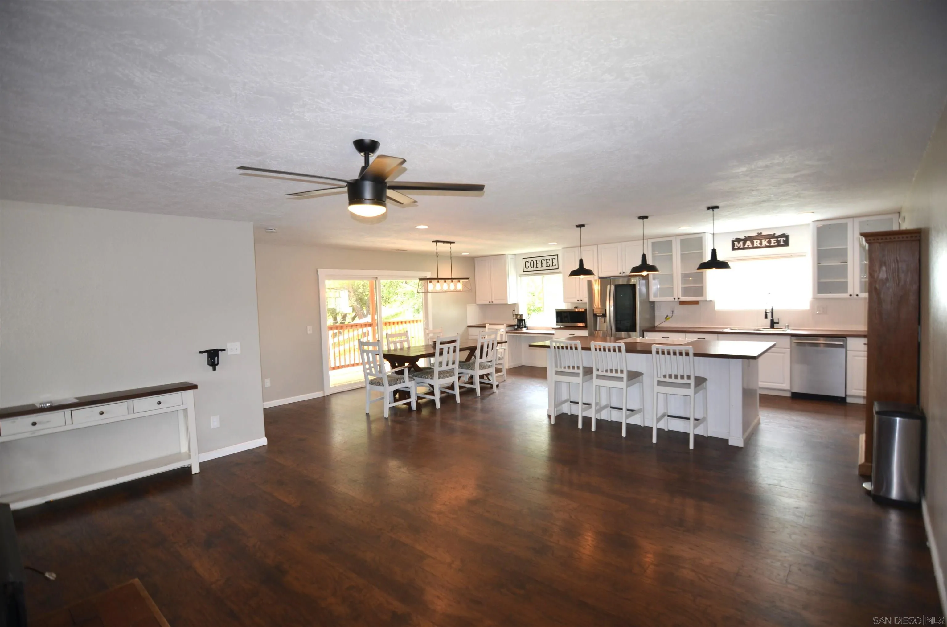30643 Rabbit Run Valley Center, CA 92082 - Photo 5 of 59