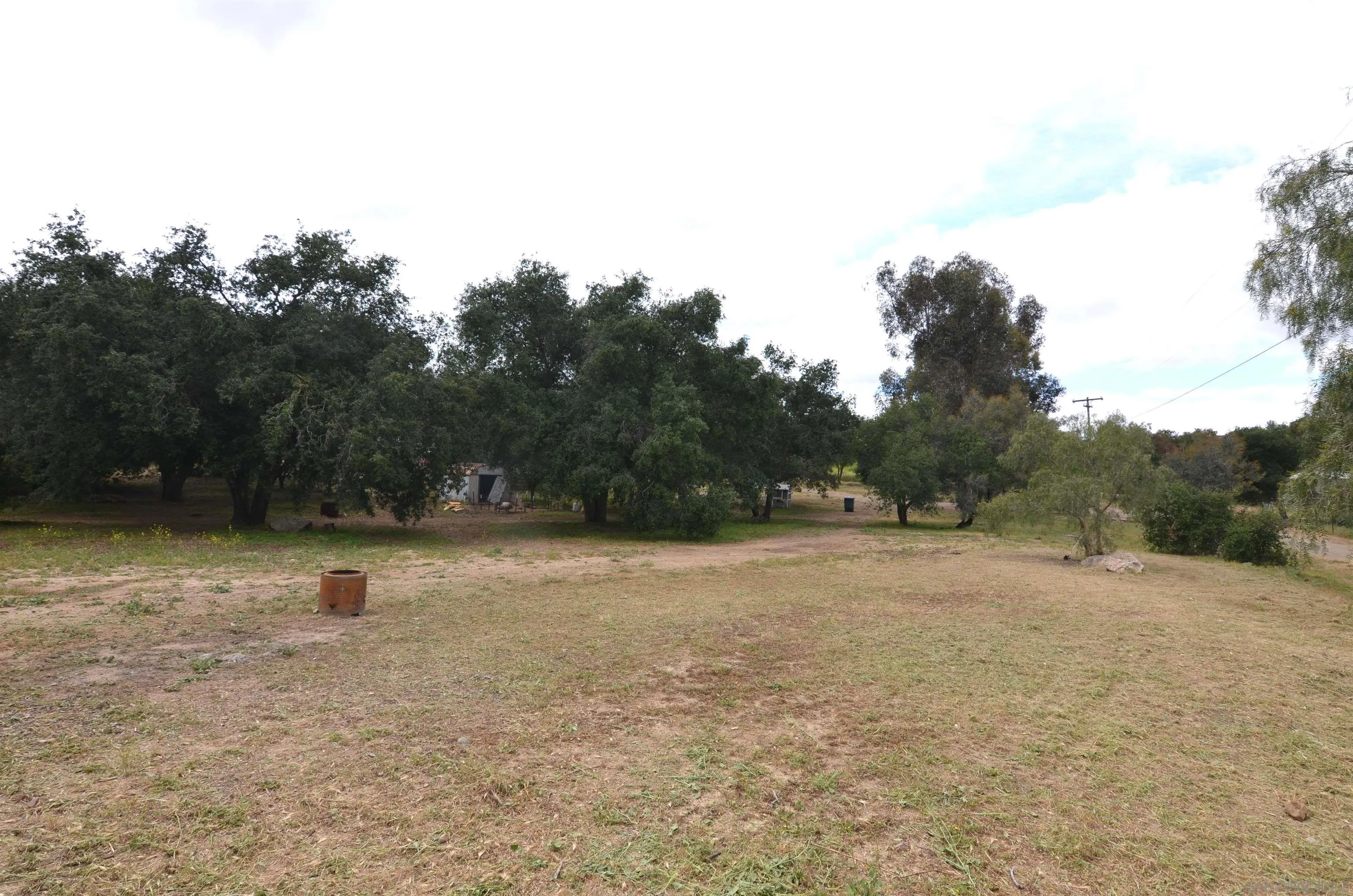 30643 Rabbit Run Valley Center, CA 92082 - Photo 57 of 59 a view of outdoor space with trees