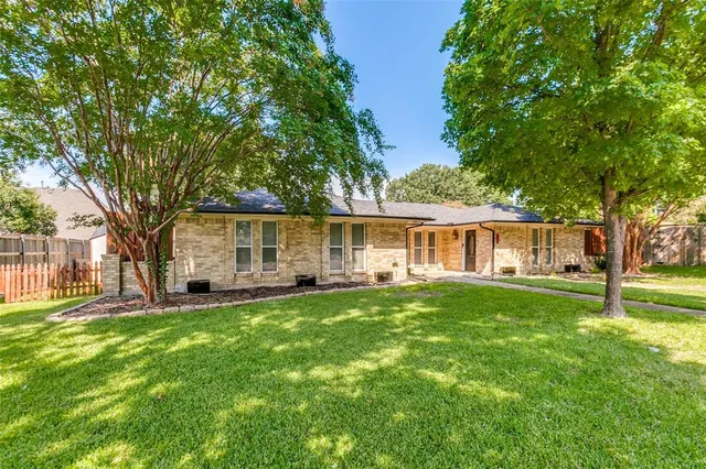 $424,999 | 609 Lake Ridge Drive, Allen, TX 75002