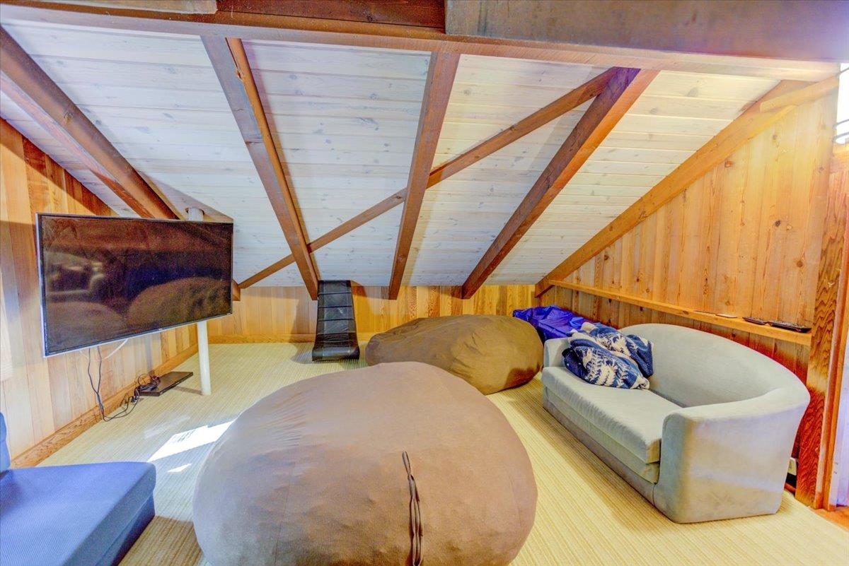 394 Village Road Fayston, VT 05673 - Photo 5 of 48 Gallery Image 5