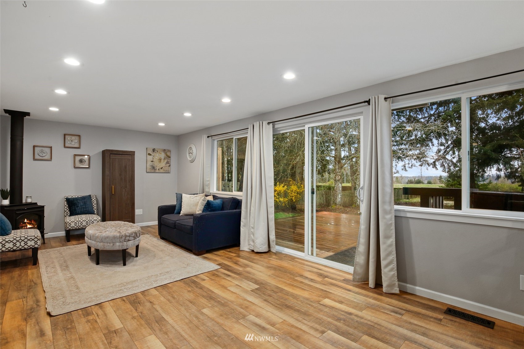 14400 Southeast 162nd Place Renton, WA 98058 - Photo 9 of 26 Gallery Image 9