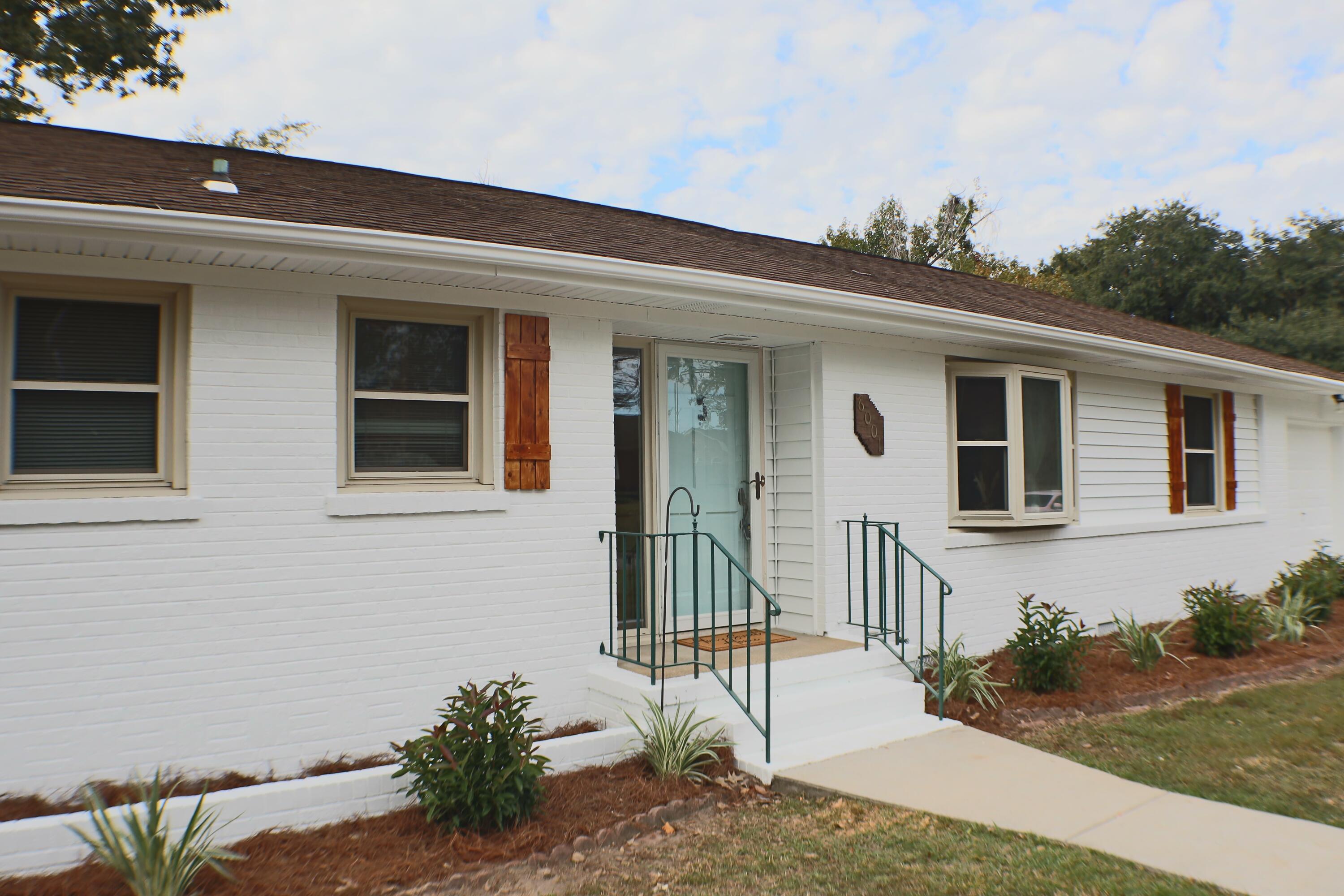 6001 Ridgecrest Avenue Hanahan, SC 29410 - Photo 1 of 28 front door area