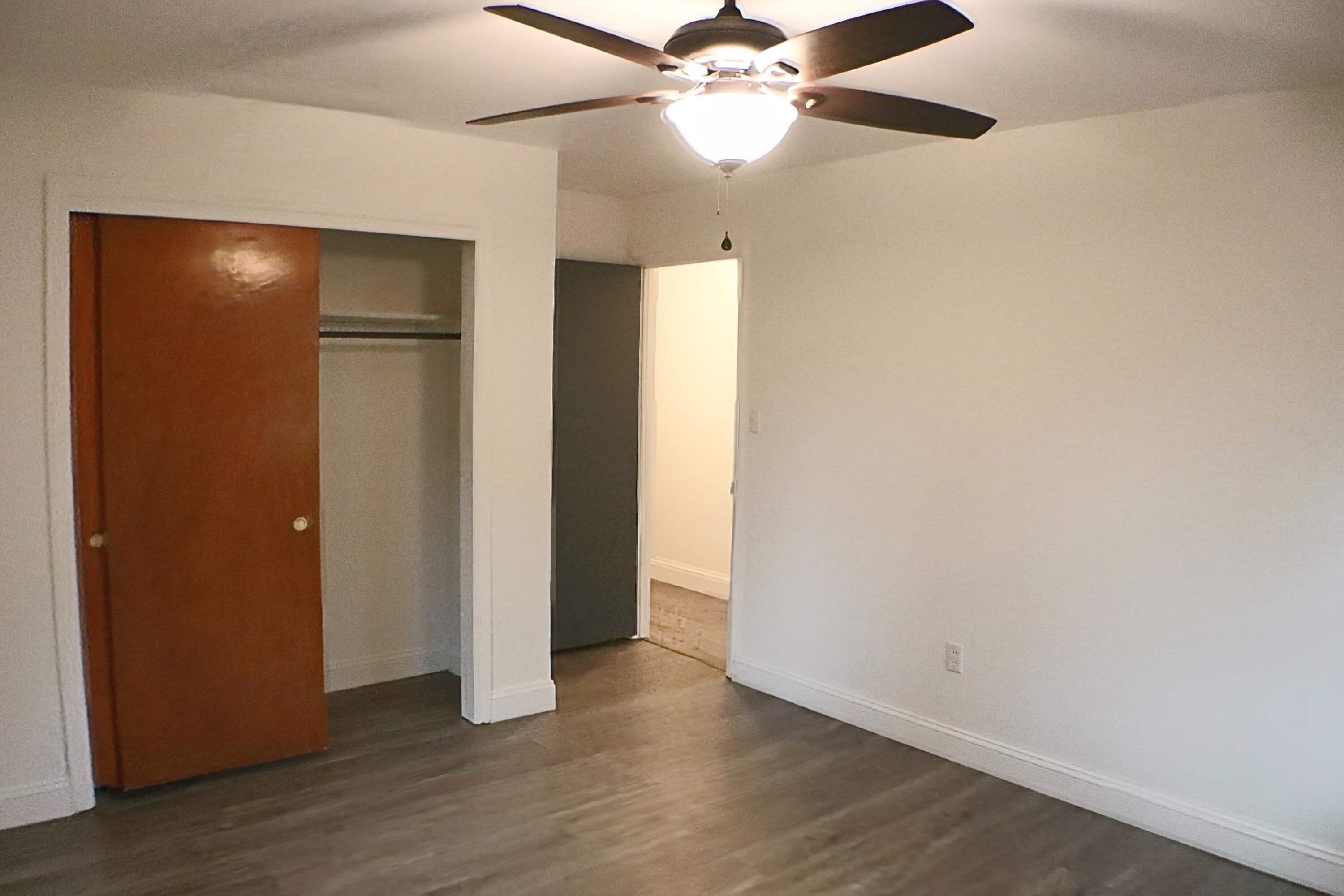 6001 Ridgecrest Avenue Hanahan, SC 29410 - Photo 19 of 28 IMG_0258