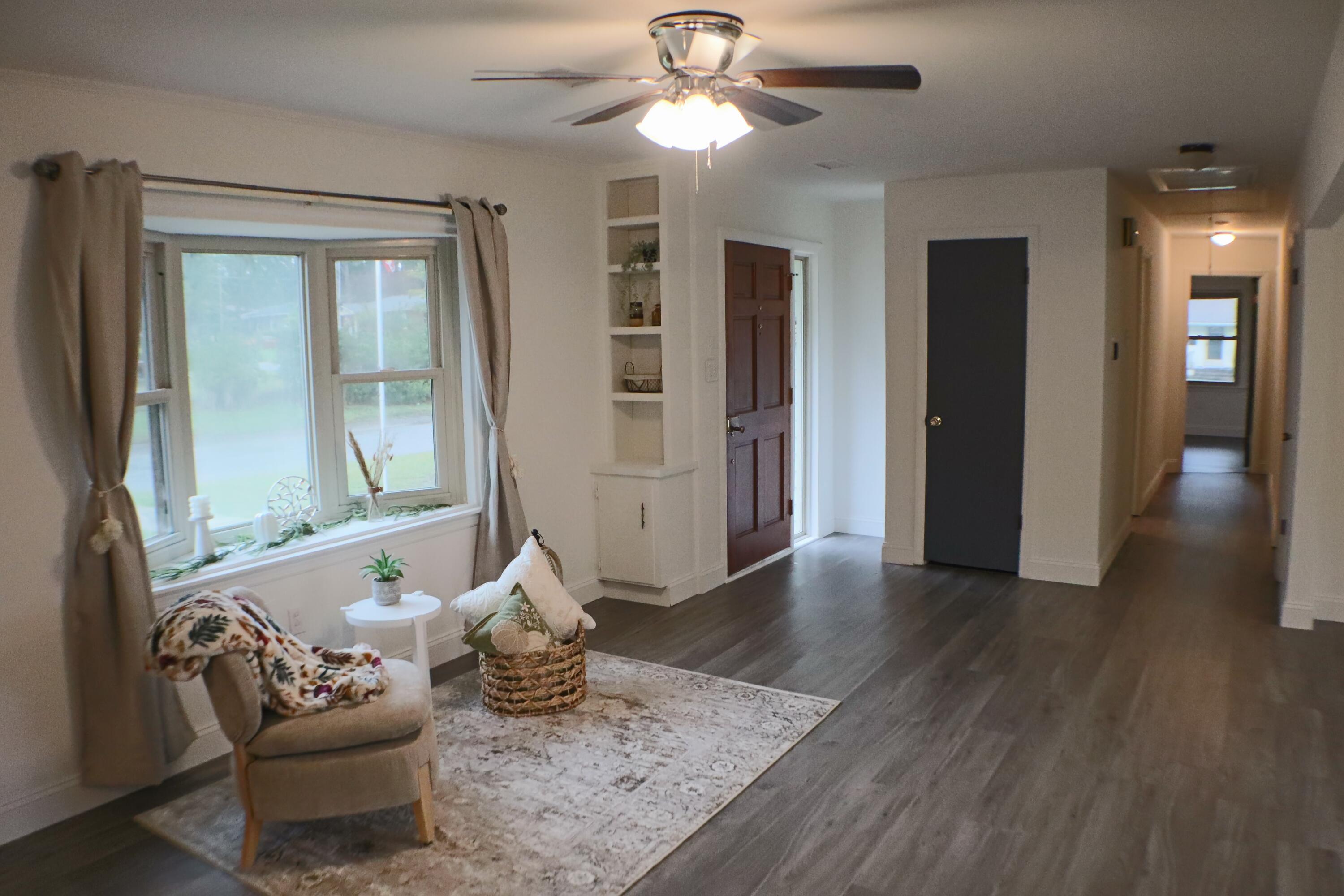 6001 Ridgecrest Avenue Hanahan, SC 29410 - Photo 2 of 28 IMG_0245