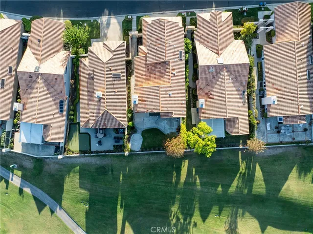 a house view with garden space