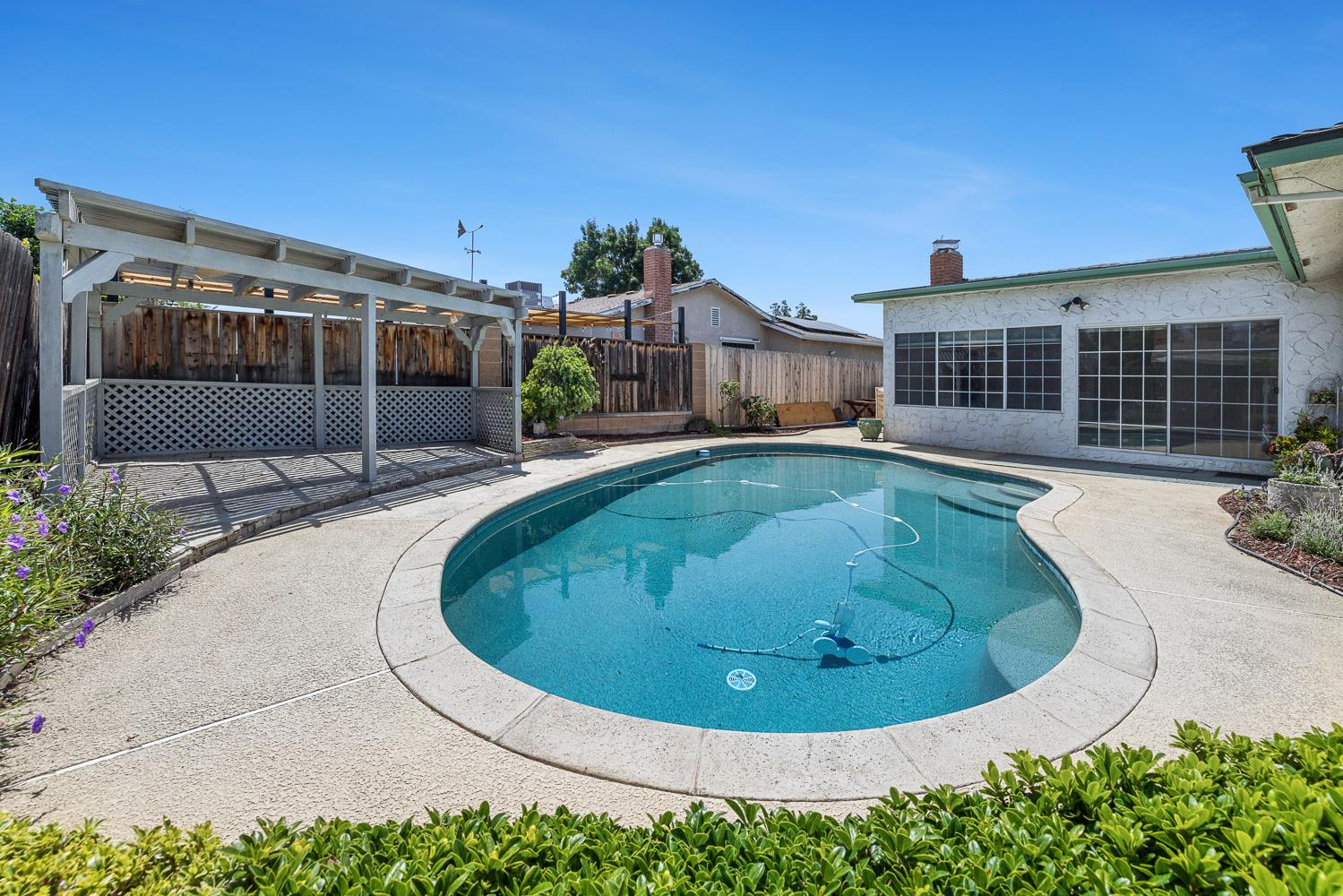 1461 Rall Avenue Clovis, CA 93611 - Photo 36 of 38