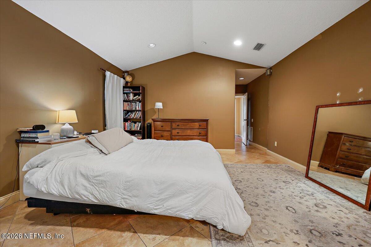 11037 Scott Mill Road Jacksonville, FL 32223 - Photo 18 of 51 17-Primary Bedroom