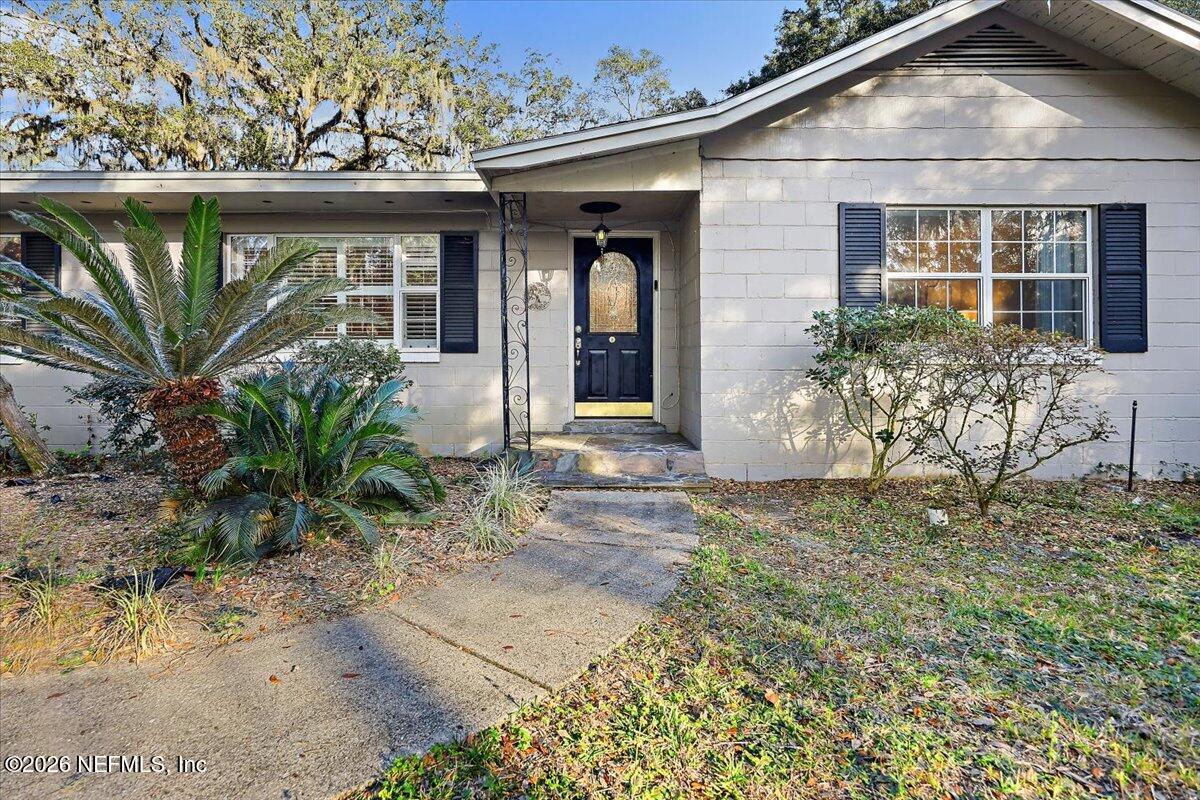 11037 Scott Mill Road Jacksonville, FL 32223 - Photo 3 of 51 02-Front Entrance