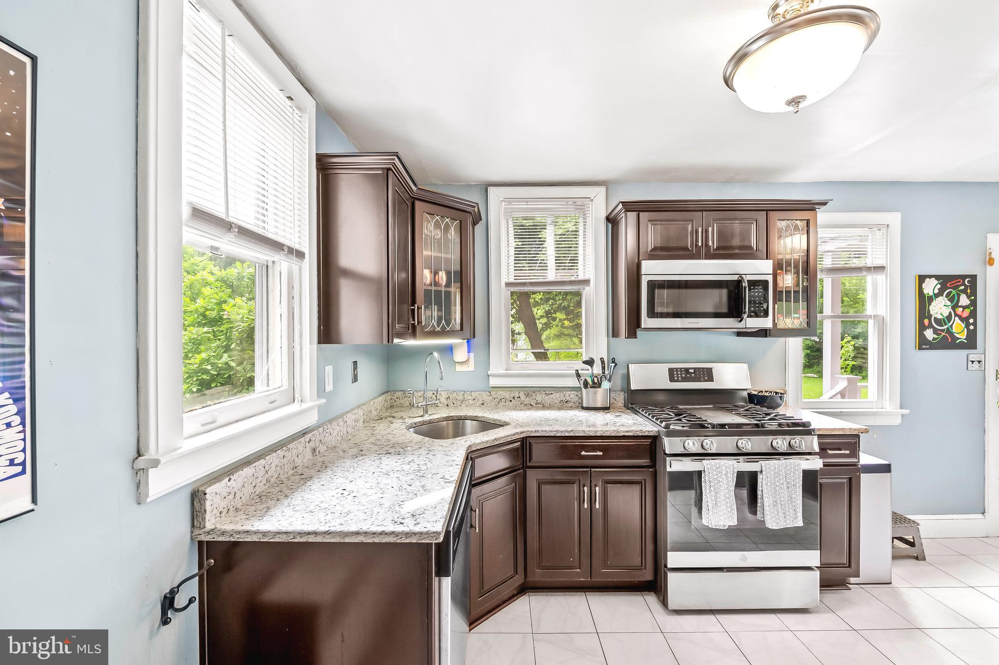 523 Orkney Road Baltimore, MD 21212 - Photo 16 of 49