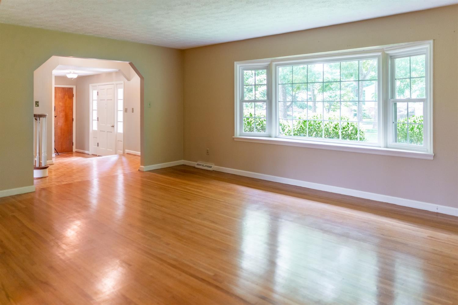 2072 Fallon Road Lexington, KY 40504 - Photo 9 of 70 Listing Photo