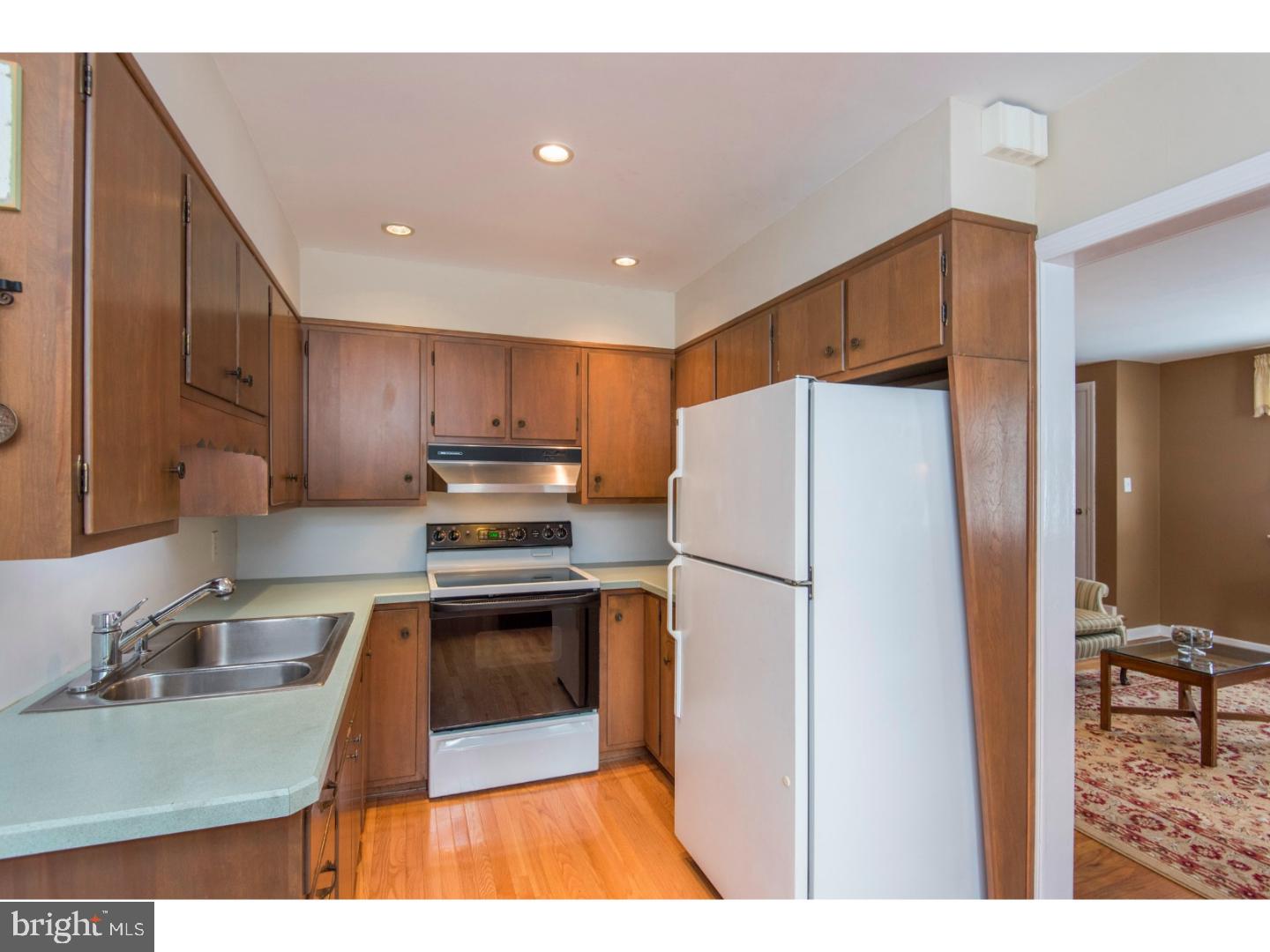 78 Fahnestock Road Malvern, PA 19355 - Photo 6 of 24 Gallery Image 6