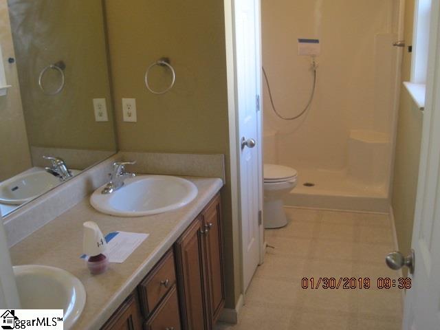 201 Sleepy River Road Simpsonville, SC 29681 - Photo 5 of 10 Gallery Image 5
