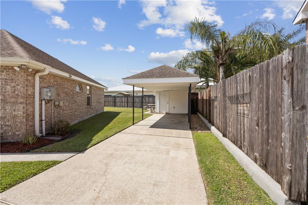 2636 Crestway Road Marrero, LA 70072 - Photo 3 of 23