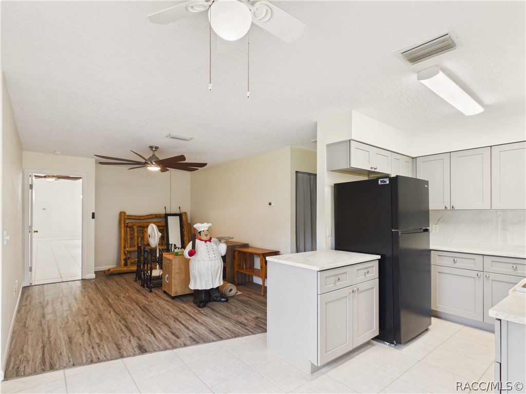 10274 North Rousseau Drive Dunnellon, FL 34433 - Photo 27 of 72 Living