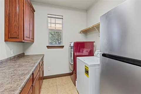 $1,075,000 | 216 Megan Court, Hudson Oaks, TX 76087