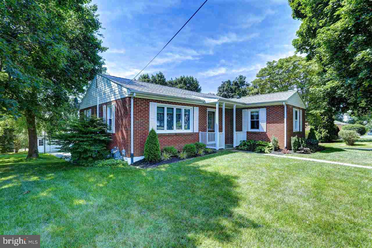 207 Singer Road New Freedom, PA 17349 - Photo 2 of 36