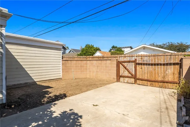 $2,099,888 | 1824 Park Street, Huntington Beach, CA 92648