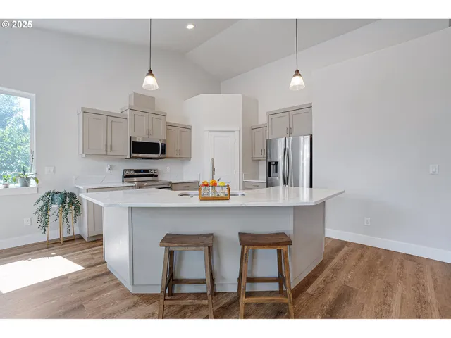 $635,000 | 1280 Westwood Drive Northwest, Salem, OR 97304