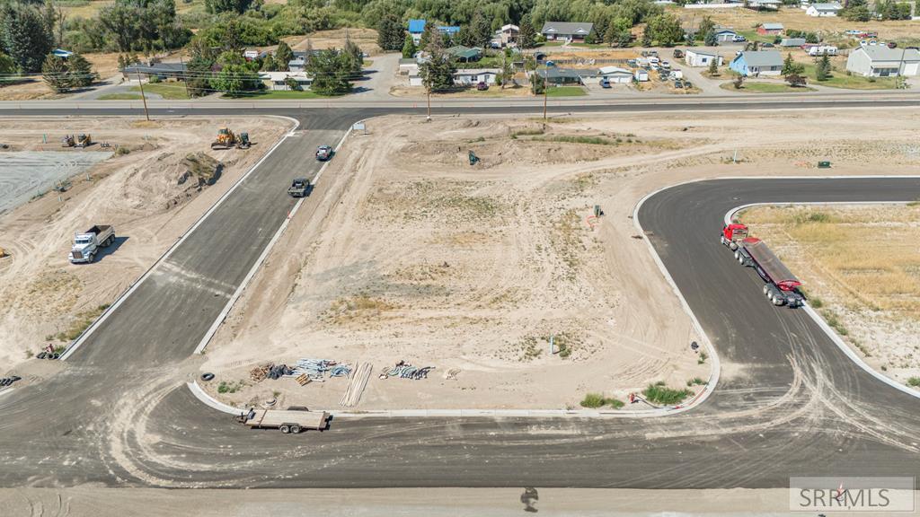 398 Pioneer Road Rexburg, ID 83440 - Photo 3 of 19