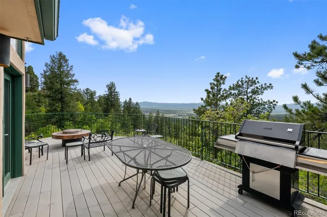 a view of a outdoor with a sitting area