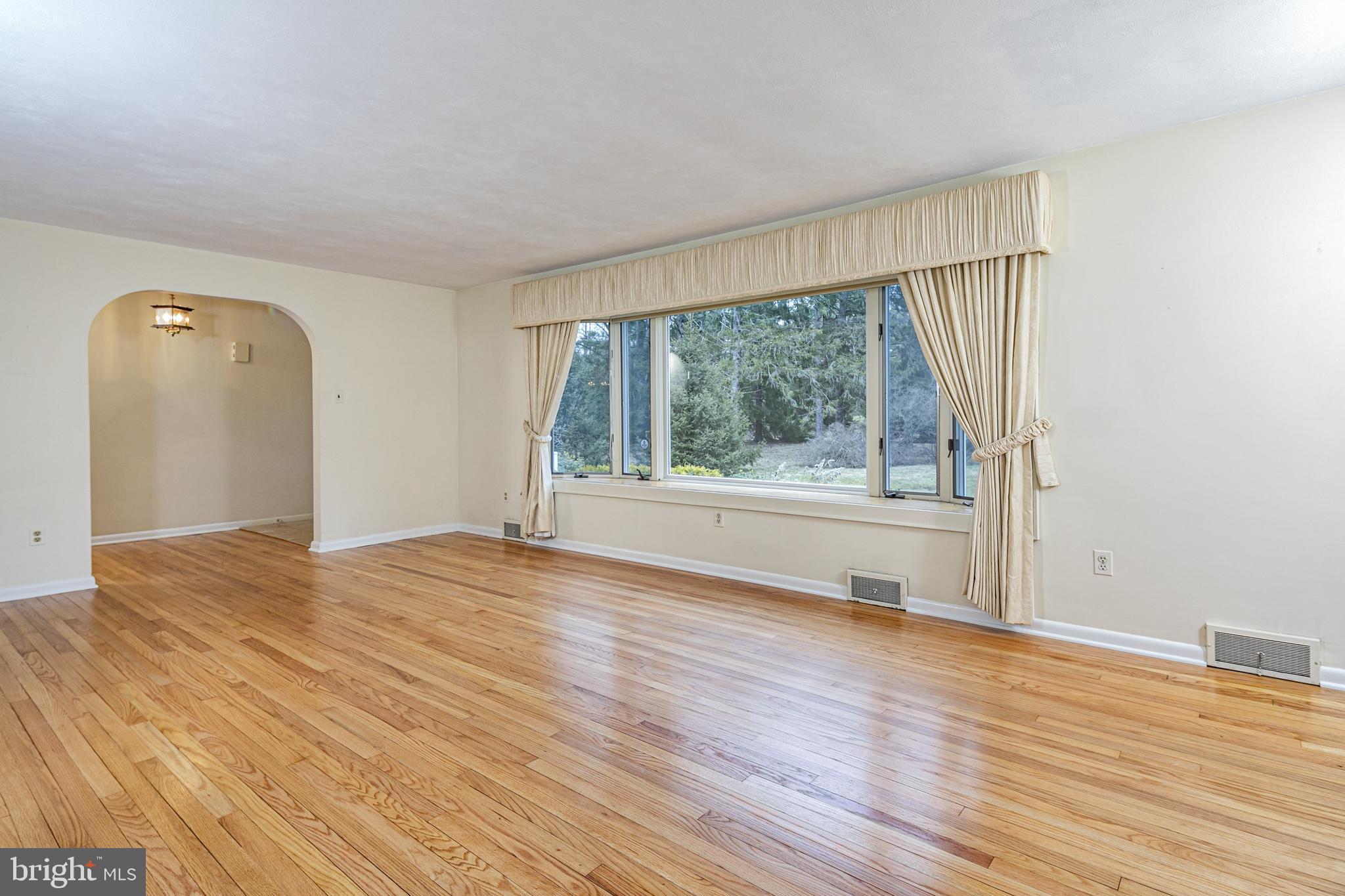203 Carter Road Princeton, NJ 08540 - Photo 11 of 31 Living Room Picture Window
