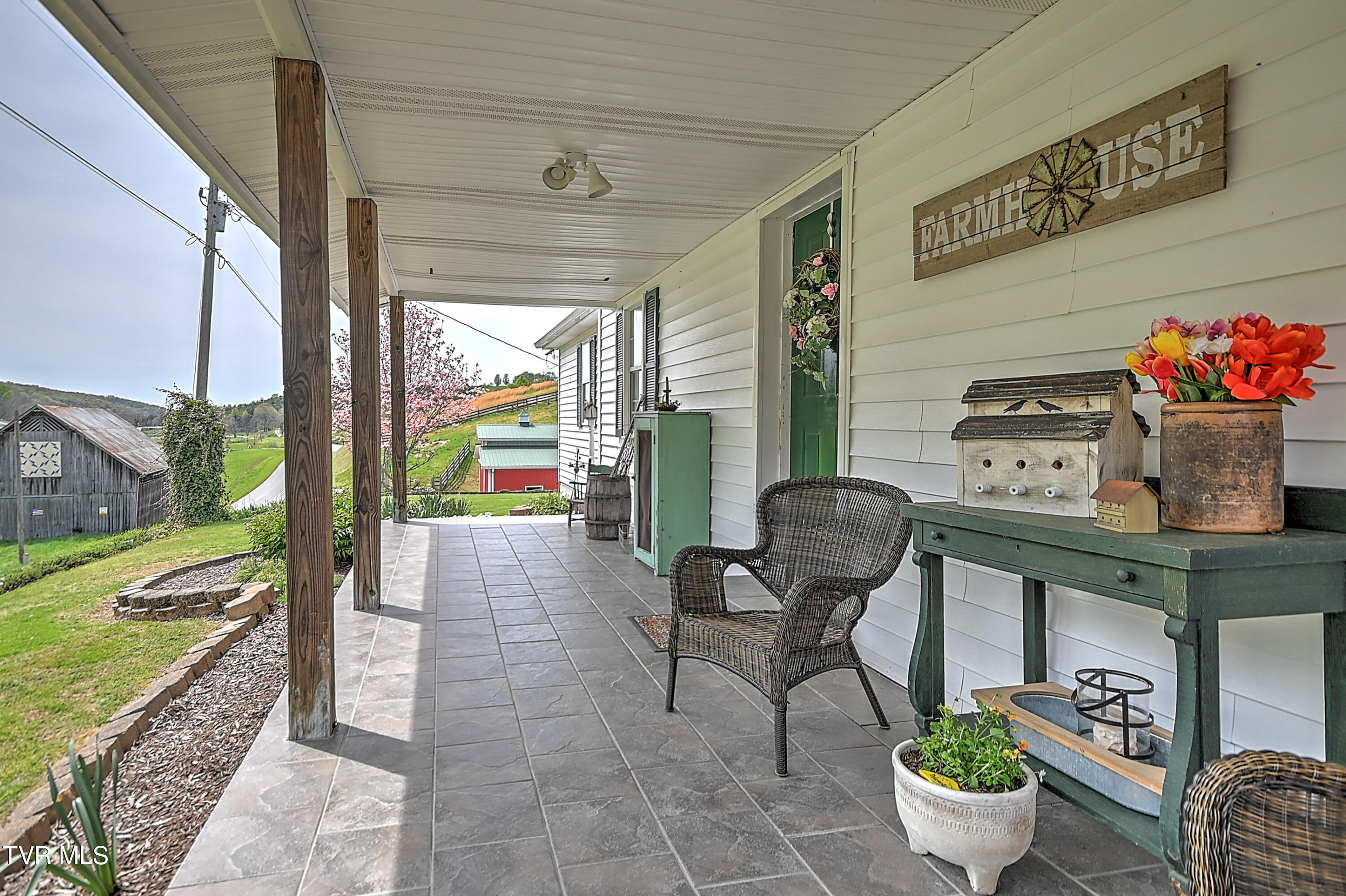 18685 Horton Highway Fall Branch, TN 37656 - Photo 5 of 111 18685 Horton Hwy KM-11