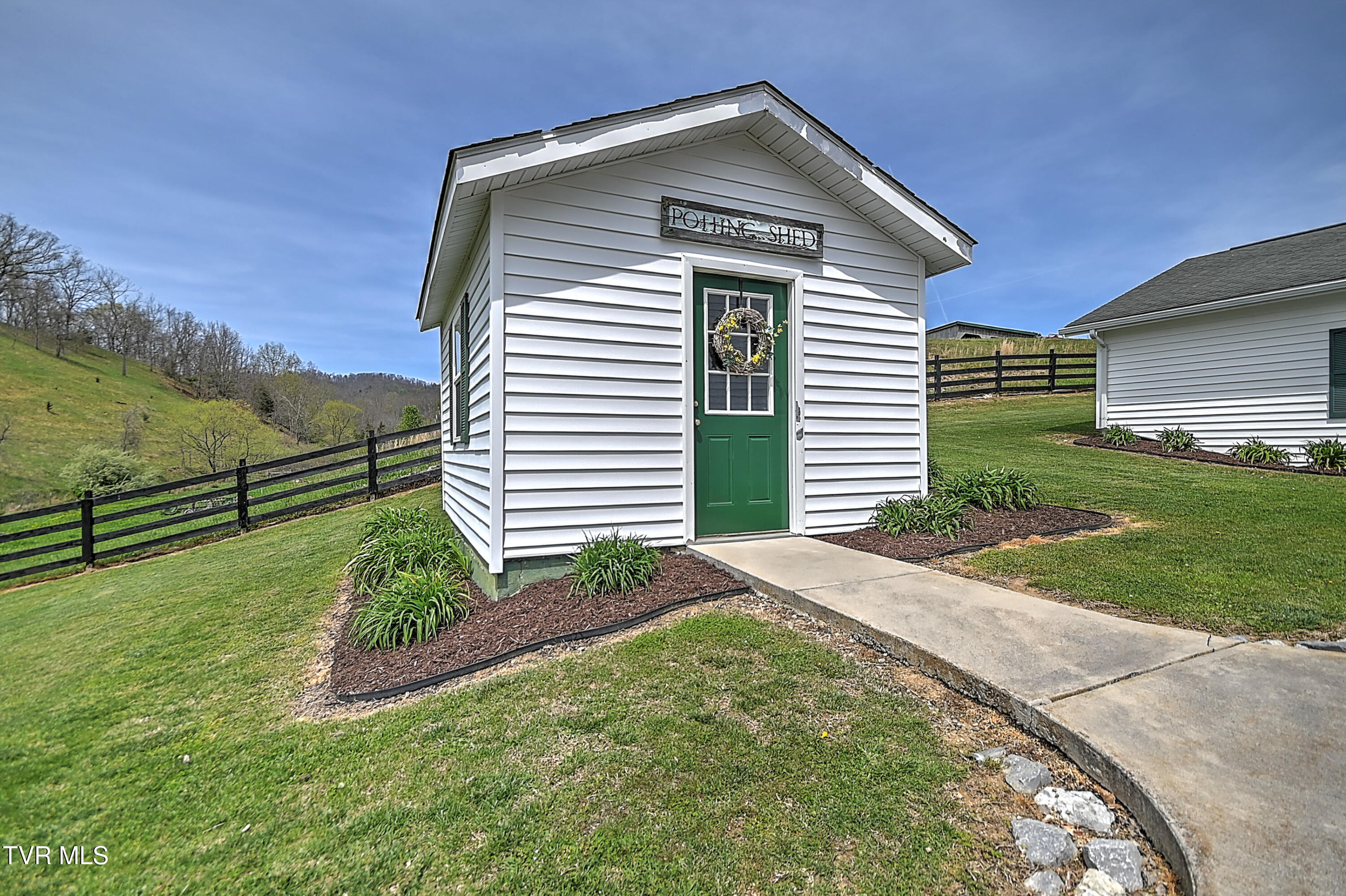 18685 Horton Highway Fall Branch, TN 37656 - Photo 52 of 111 18685 Horton Hwy KM-57