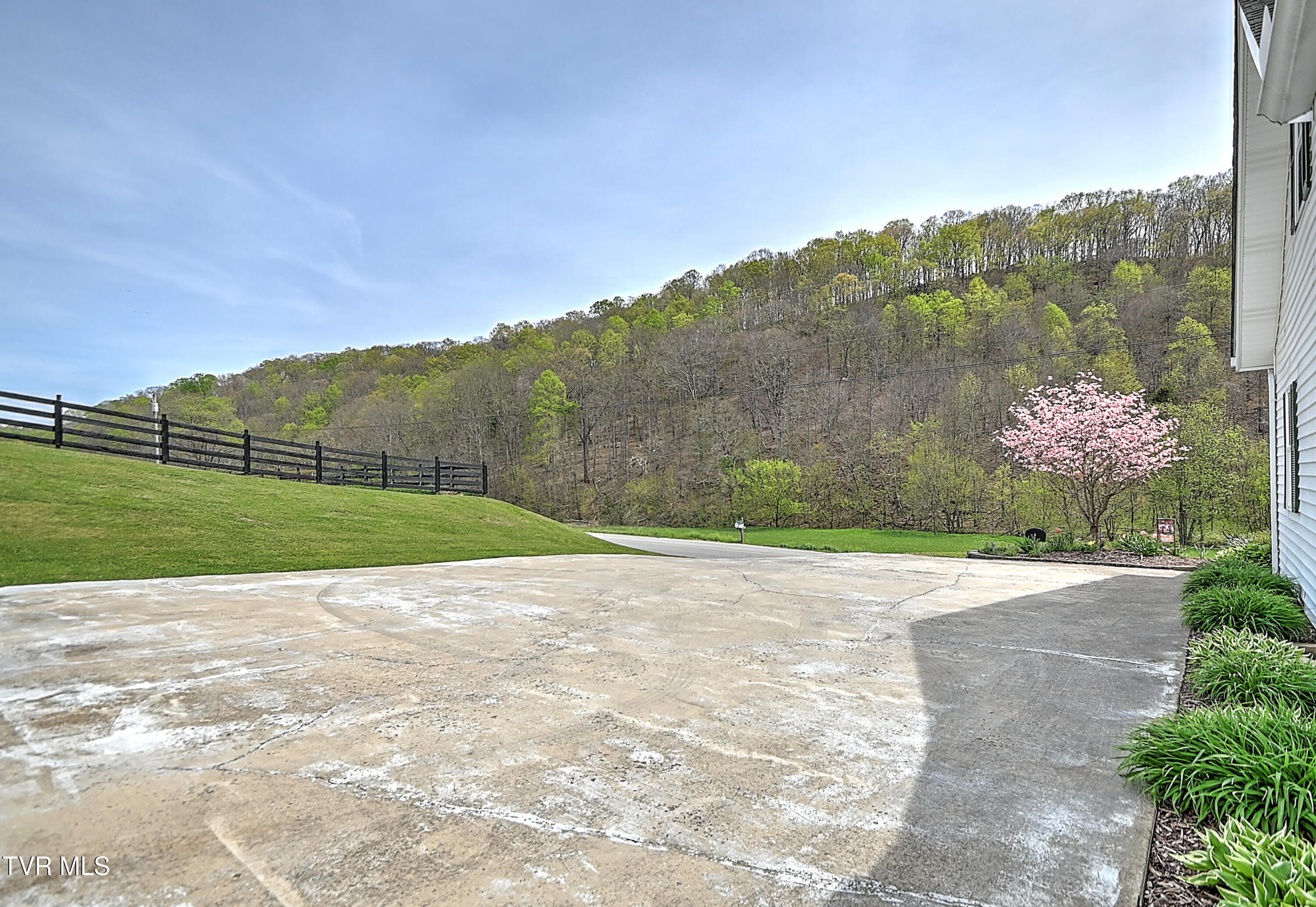 18685 Horton Highway Fall Branch, TN 37656 - Photo 70 of 111 18685 Horton Hwy KM-56