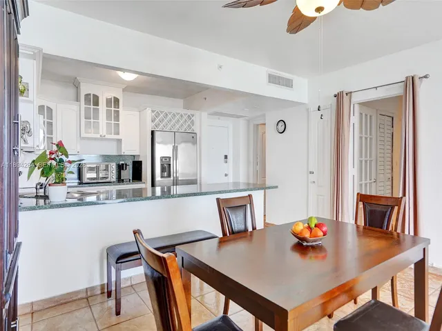 $725,000 | 5601 Collins Avenue, Unit 504, Miami Beach, FL 33140